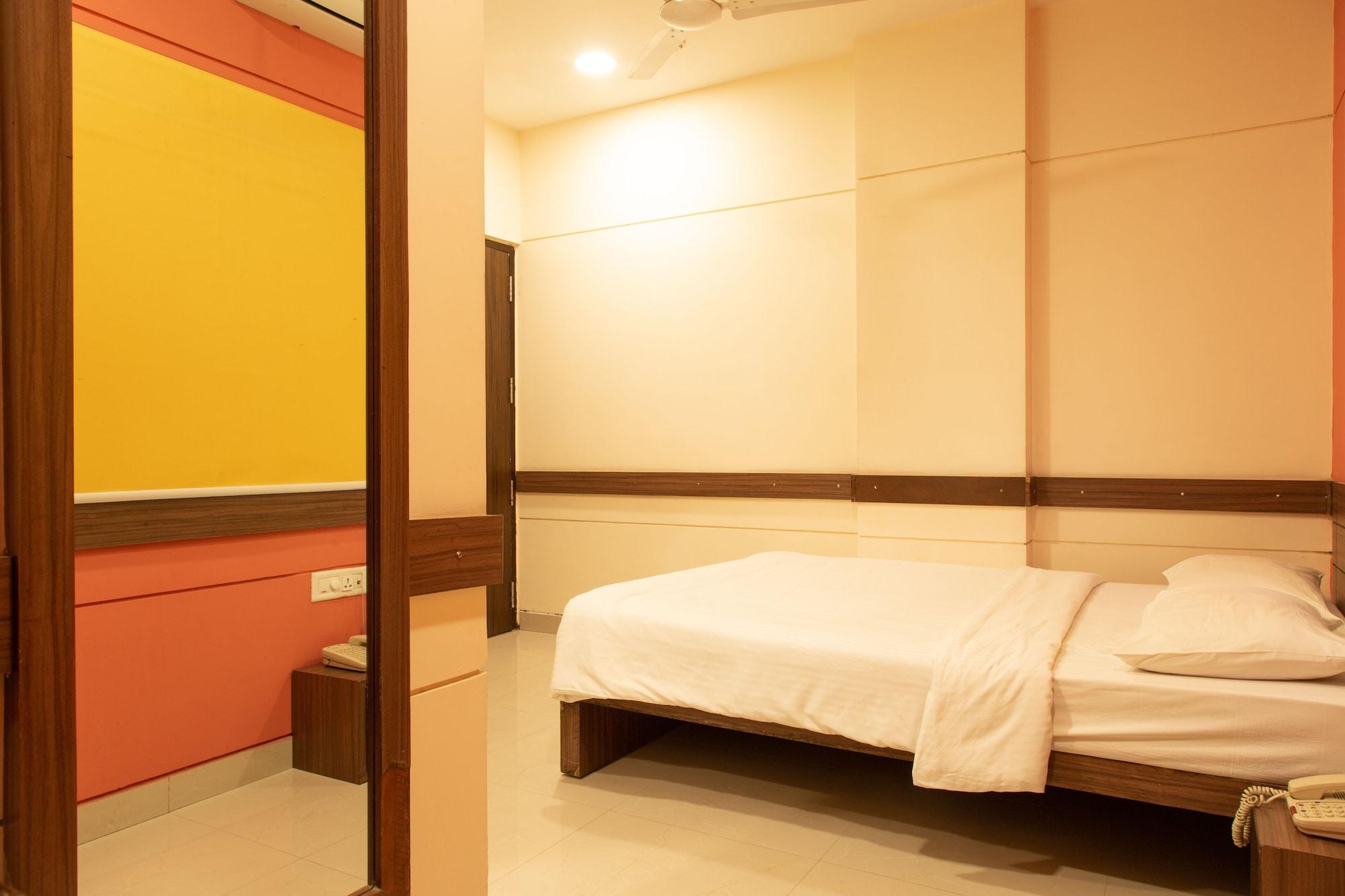 Faridabad Hotel Exterior photo